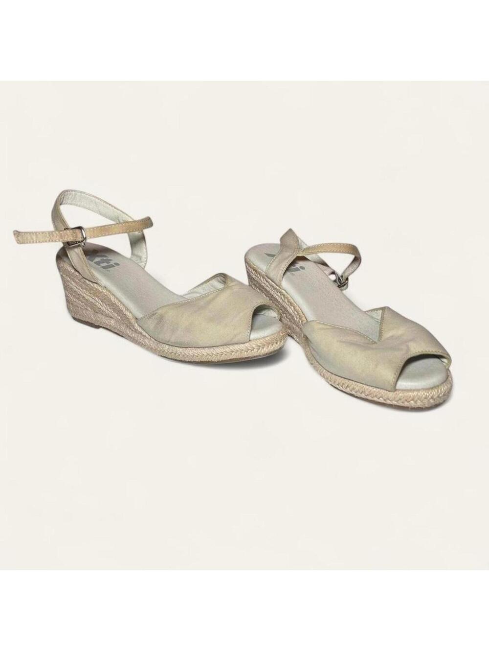 Xti Light Tan Cream Summer Sandals Womens Size 8